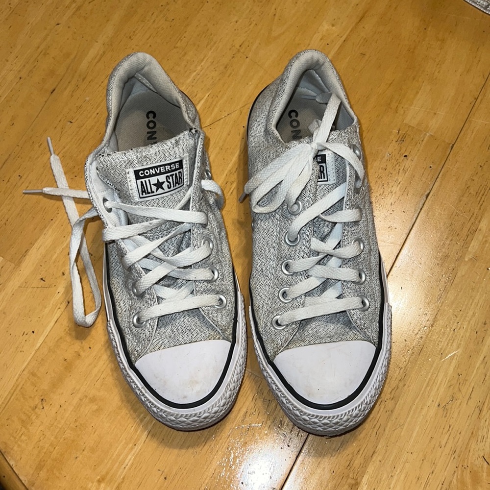Converse gray low top sneakers